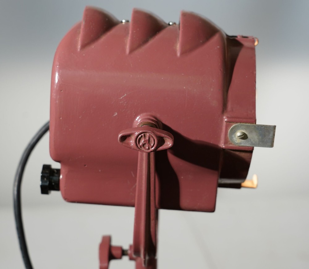 Mole Richardson Type 2351 200w Midget Solar Spot with barn doors (BW1)