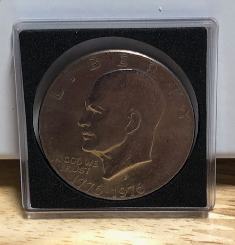 $1 Eisenhower Dollar Moon/Bell reverse 1776/1976