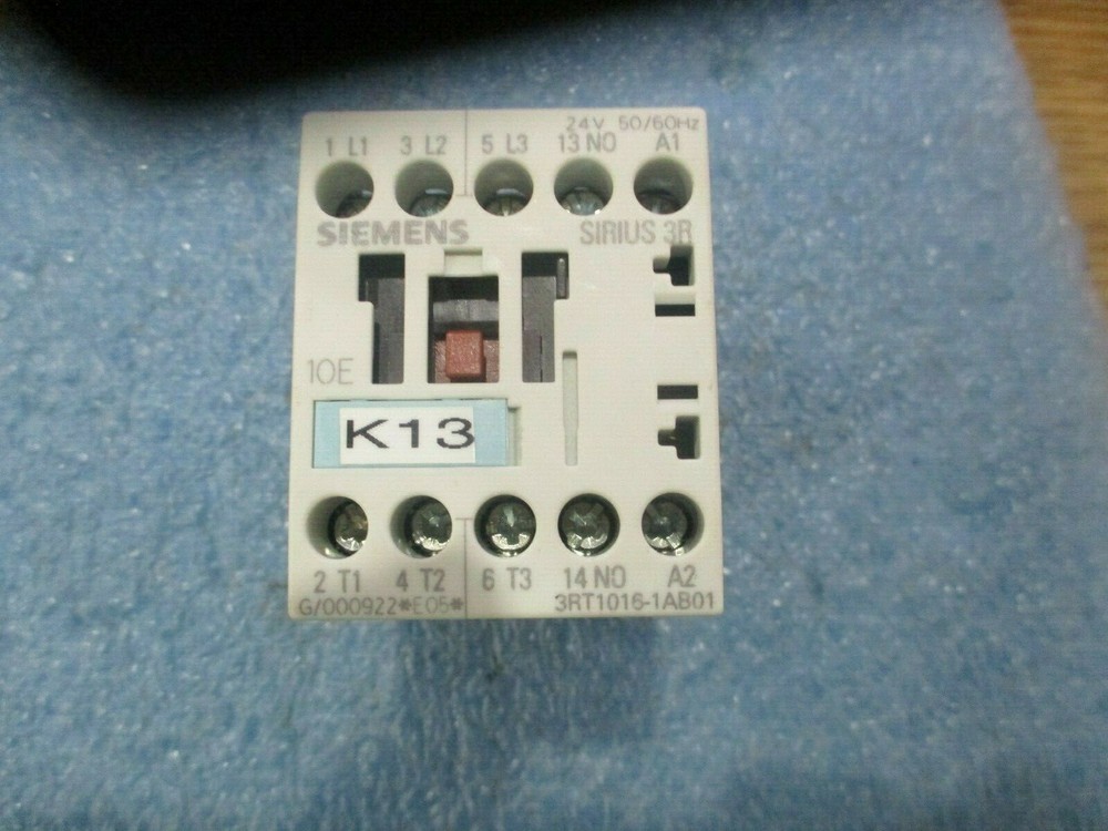 Siemens Model: 3RH1017-1AB01 Contactor