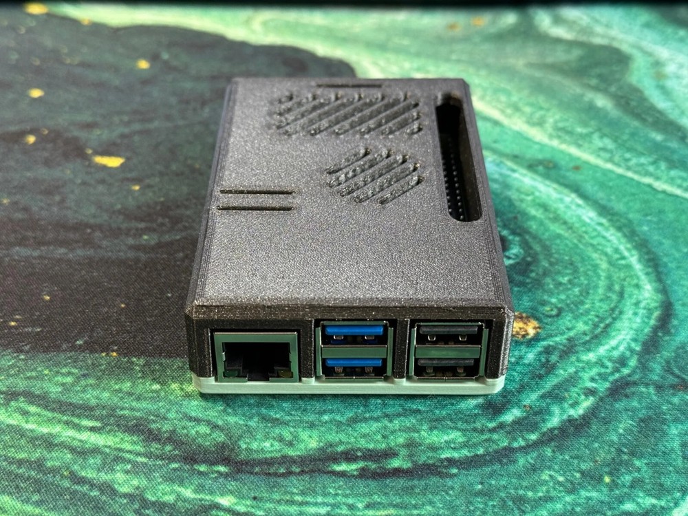 Raspberry Pi 5 Snap Fit Case (White or Black)