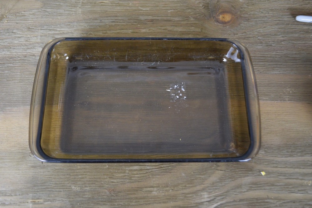 Pyrex 232-N Amber Smokey Glass Baking Dish 2 Quart 11x7 Rectangular Made in USA