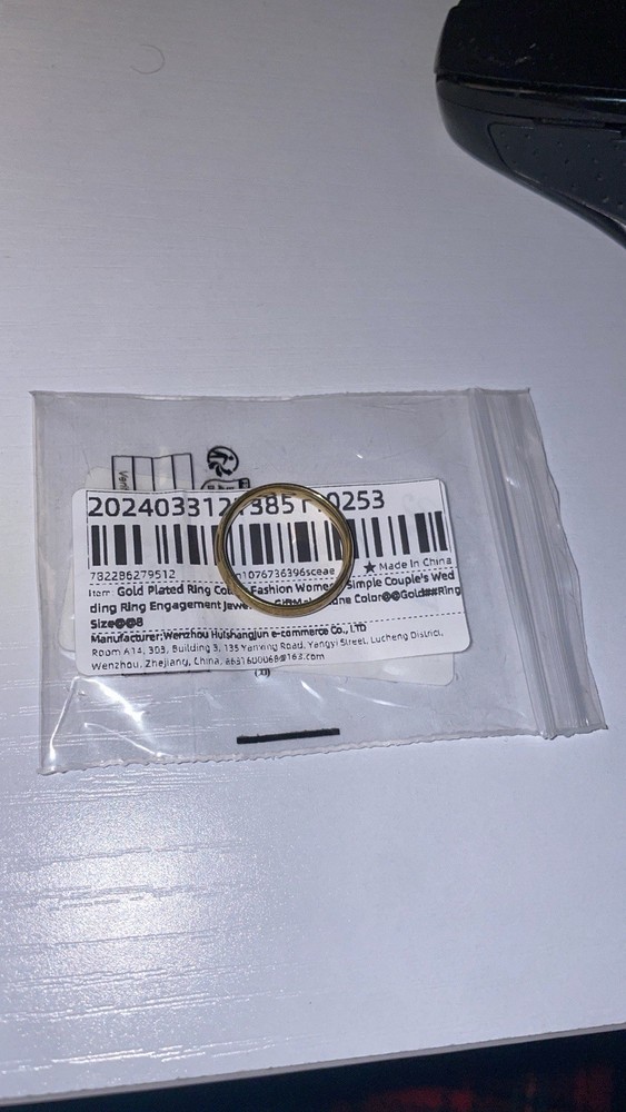 18k Gold Ring Size 8