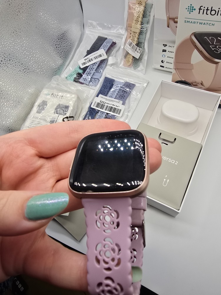Fitbit Versa 2 Smartwatch Rose Gold Activity Tracker With Original Box *Read Dis
