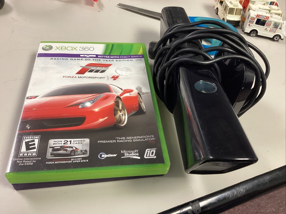 Used Black Microsoft (1414) Xbox 360 Kinect Sensor Bar + 2 Games Works