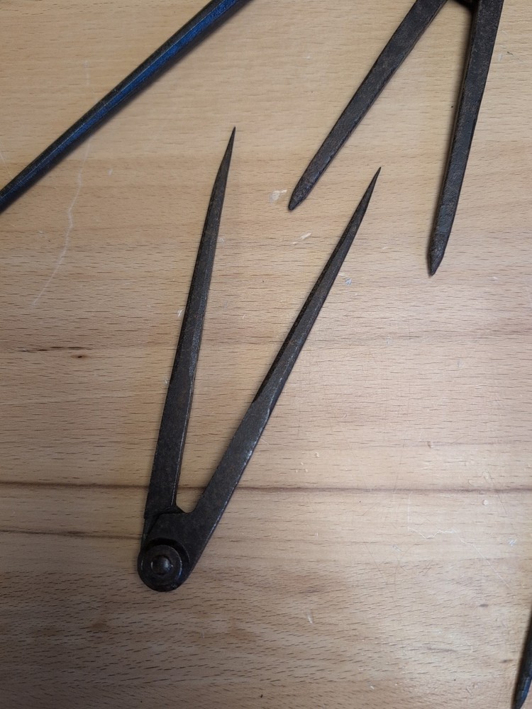 Vintage Set Wing Compass | Large And Small