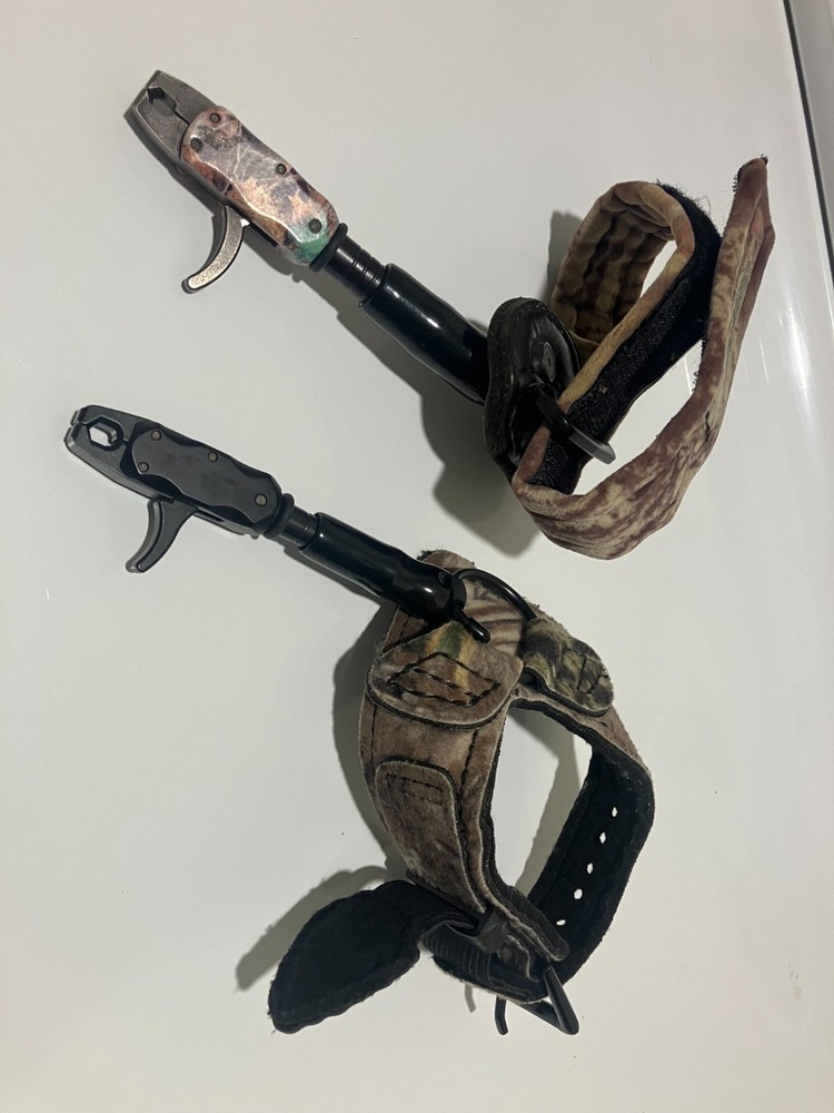 Two Compound Bow Arrow Release Hunting Mathews