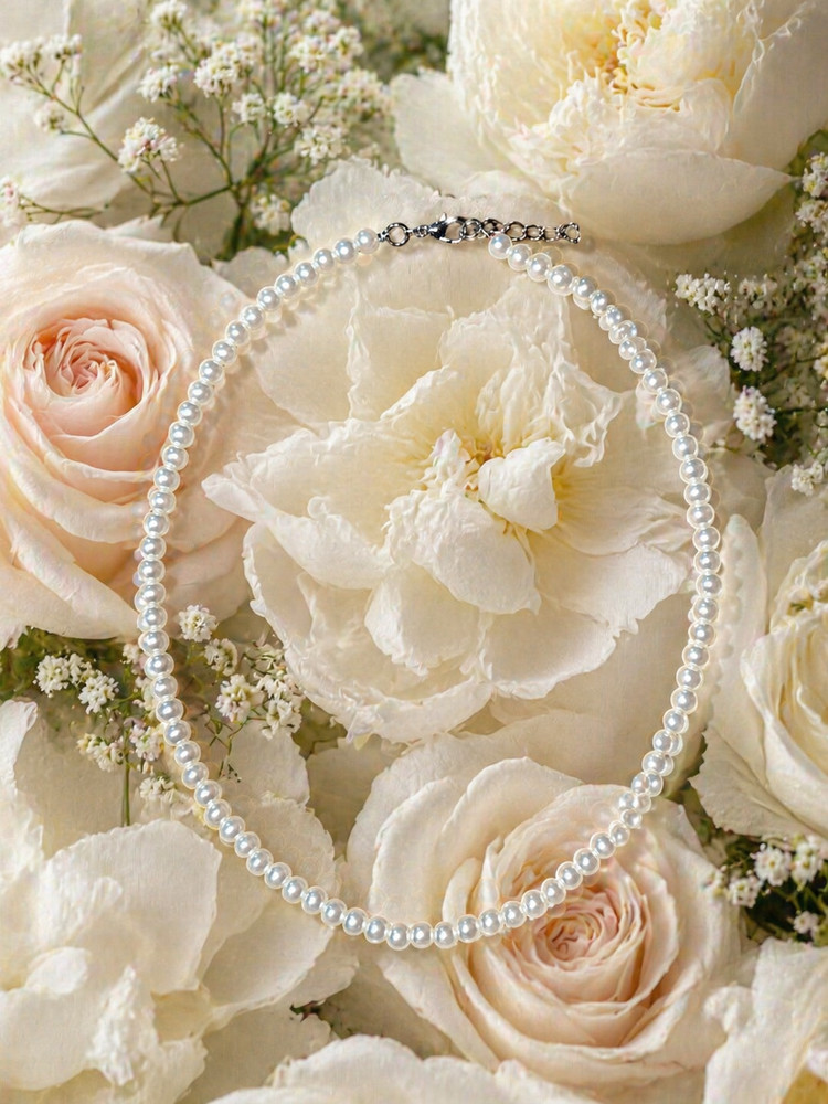 Classic Pearl Necklace