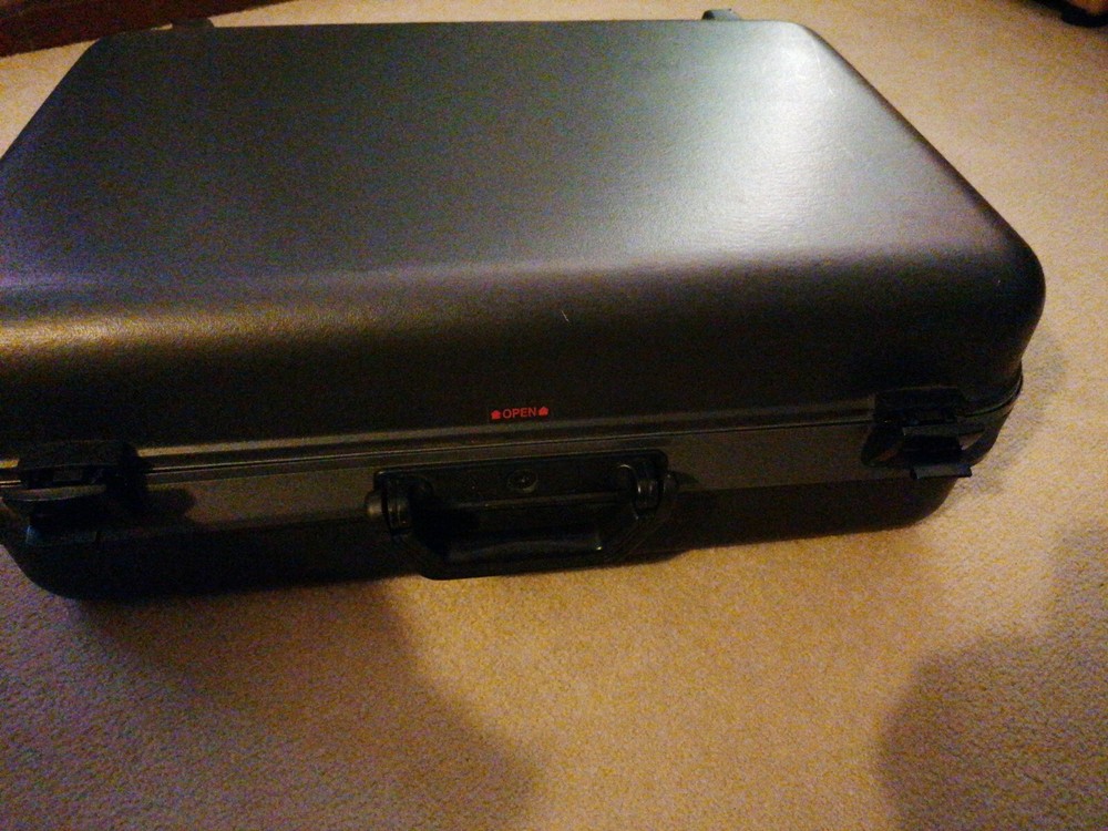 Proxima Ovation LCD Projection Panel A822C with Case & Accessories