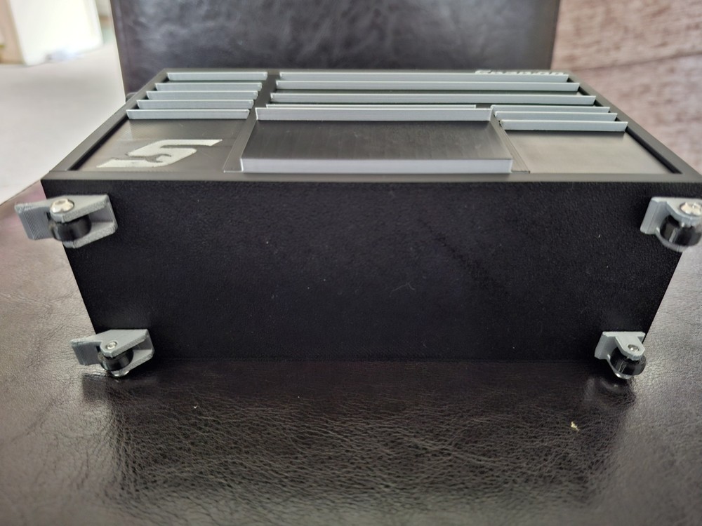 Snap-On Mini High Quality 3D Printed Toolbox (Black) (Silver)