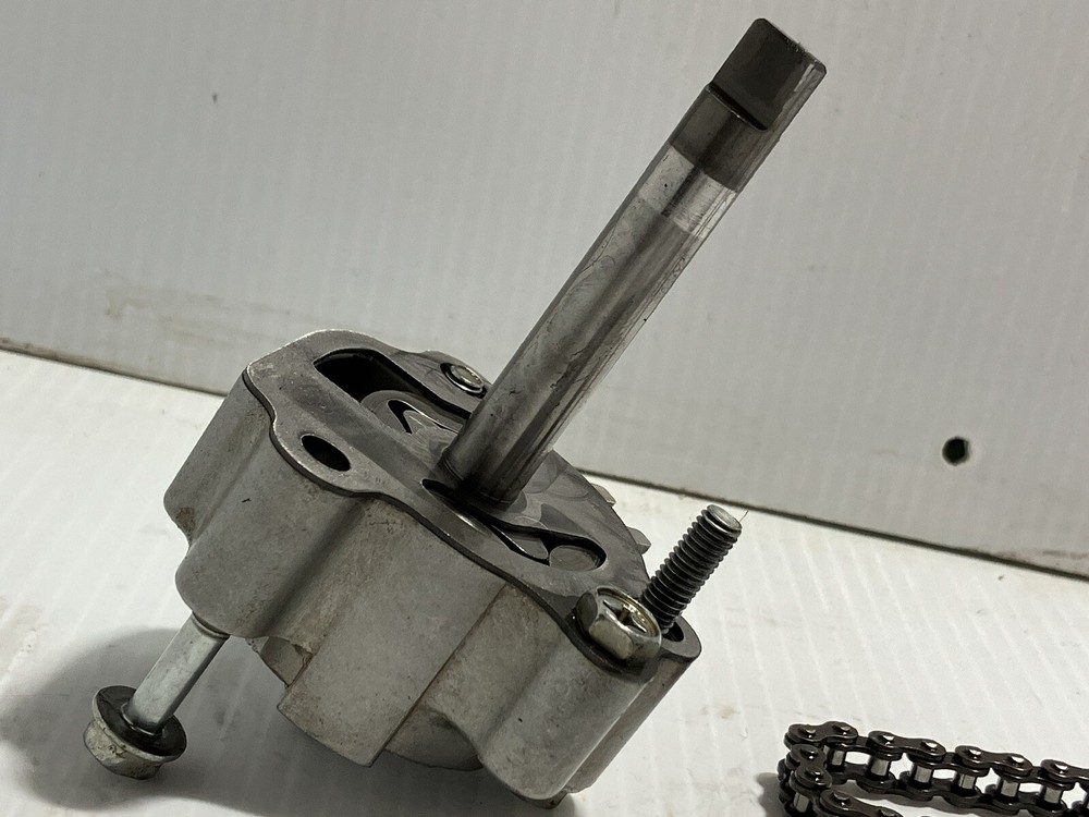 2000 Honda Cbr929rr Oil Pump Assembly (OEM)