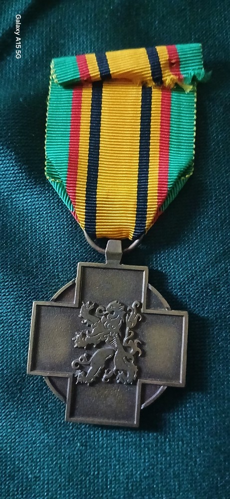 Belgium/ WW2 medal / COMBATANT 1940-1945