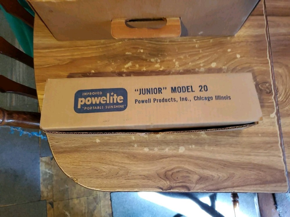 POWERLITE JUNIOR MODEL 20 TESTED AND WORKING