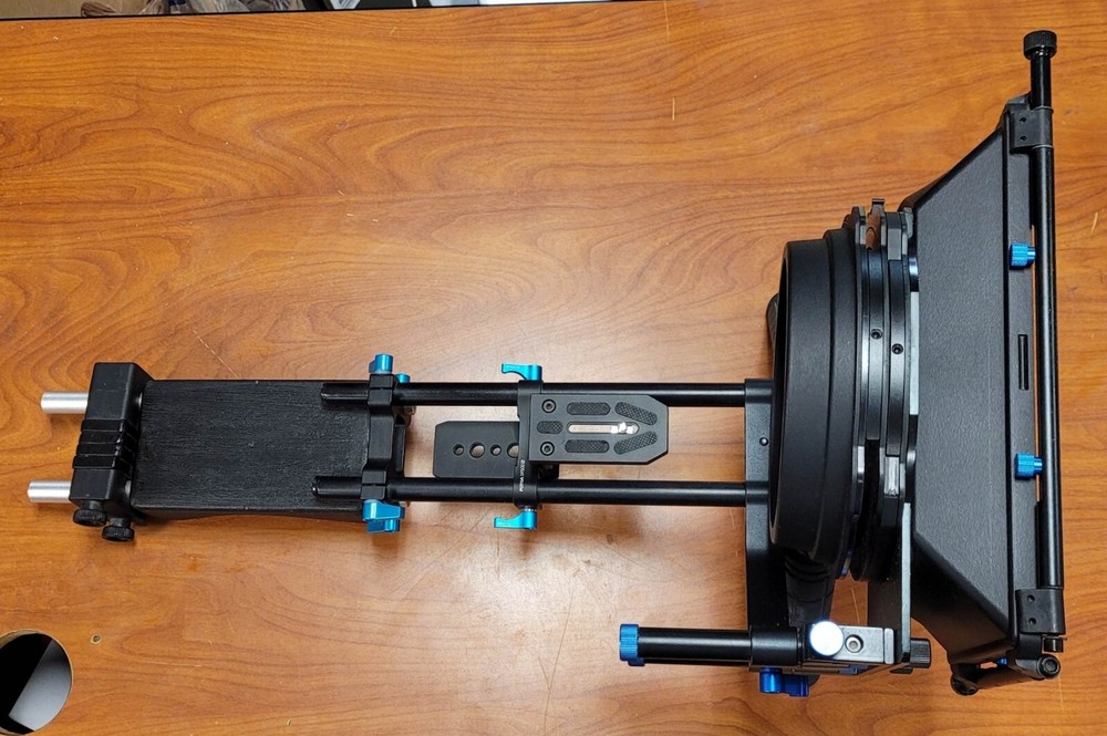 Fotga DP500 2 Rail System Shoulder Mount and Matte Box