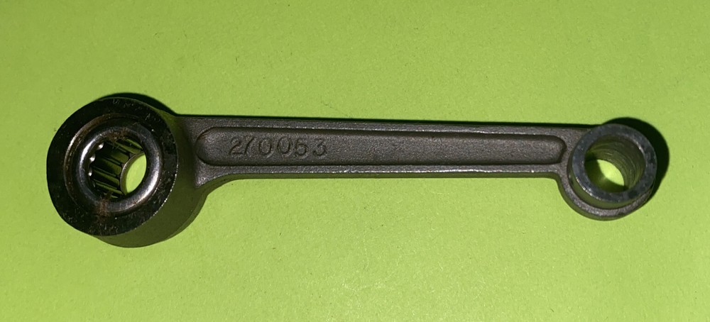 *USED* 270053- SINGER-CONNECTION LINK-FREE SHIPPING*