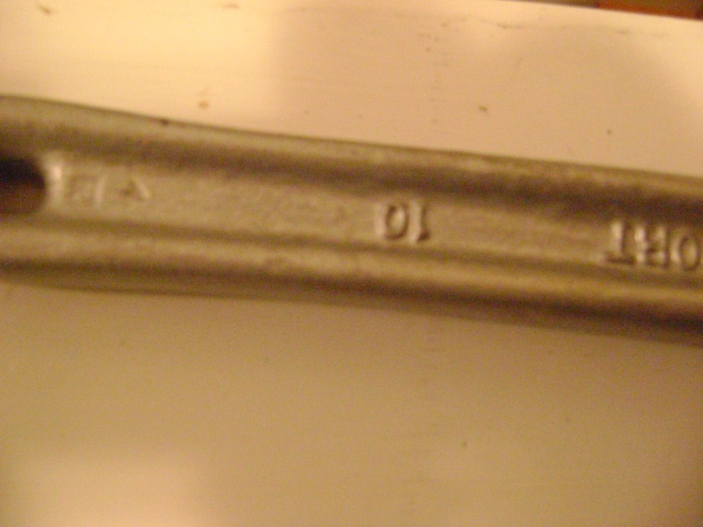 PIPE WRENCH BRIDGEPORT AND CHANEL LOCKS ROYAL TOOL