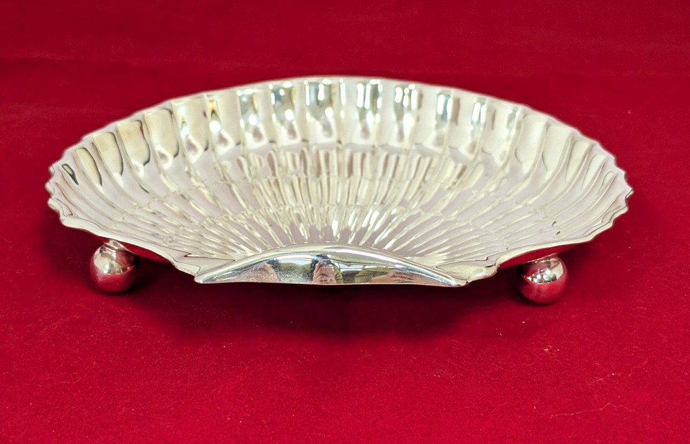 Gorham Sterling Silver Footed Scalloped Shell Candy/Nut Dish, 6'' Diameter