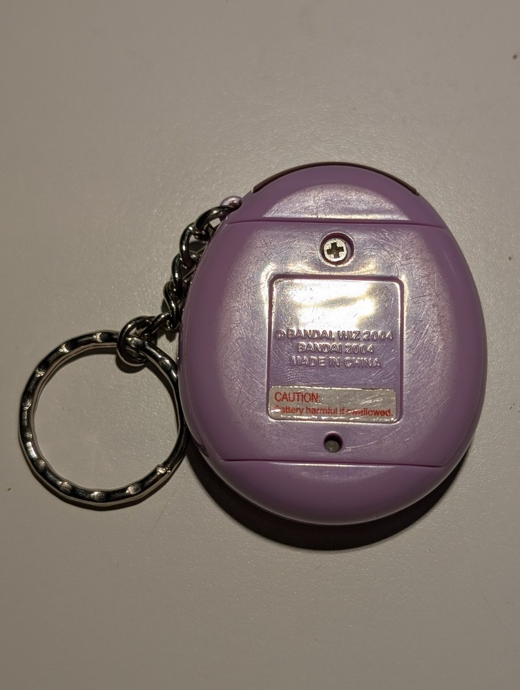 Tamagotchi Connection V2 "Camo Purple"