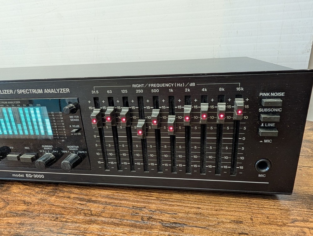 BSR Model EQ-3000 Stereo Frequency Equalizer Spectrum Analyzer Vintage Works