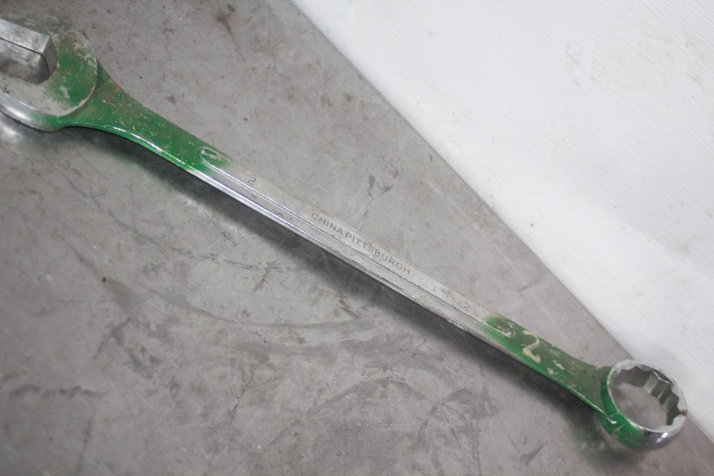 China Pittsburgh 2-1/8" Pipe Wrench