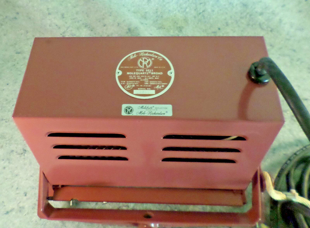 Mole-Richardson 1000 Watt Molequartz Broad Light (120 AC) (READ Listing)