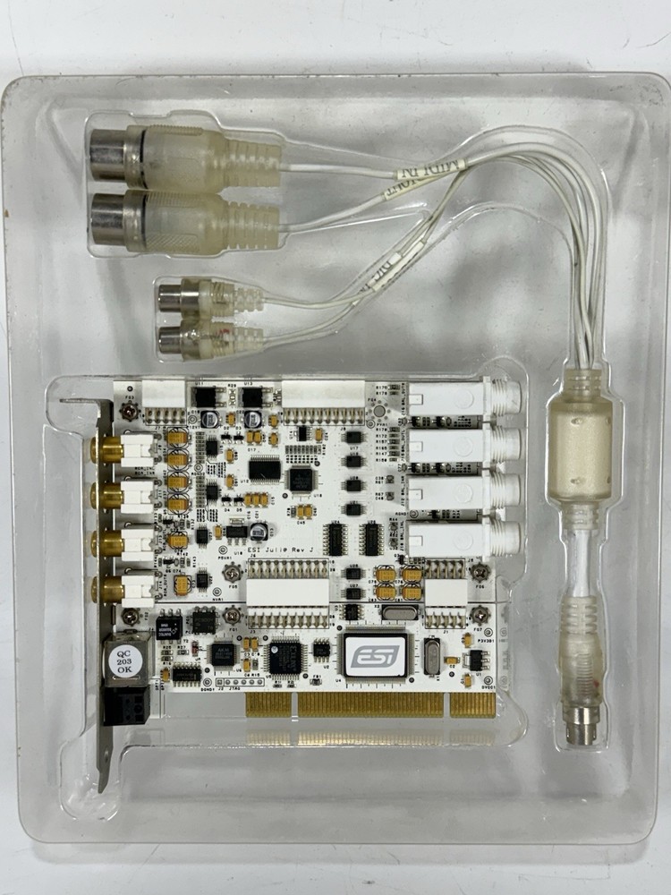 ESI Juli@ 24-bit 192kHz 4x4 Reference Audio Interface with Swappable I/O Socket