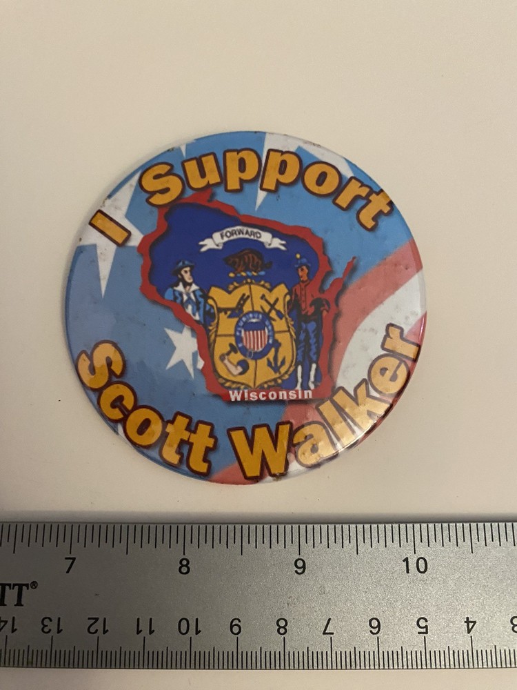 I Support Scott Walker Wisconsin Pin Back Button P94