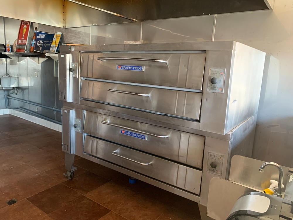 BAKERS PRIDE Y602 Double Stone Deck Gas Pizza Oven