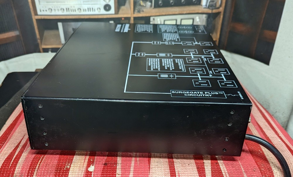 Panamax MAX-5100 surge protector with voltage display