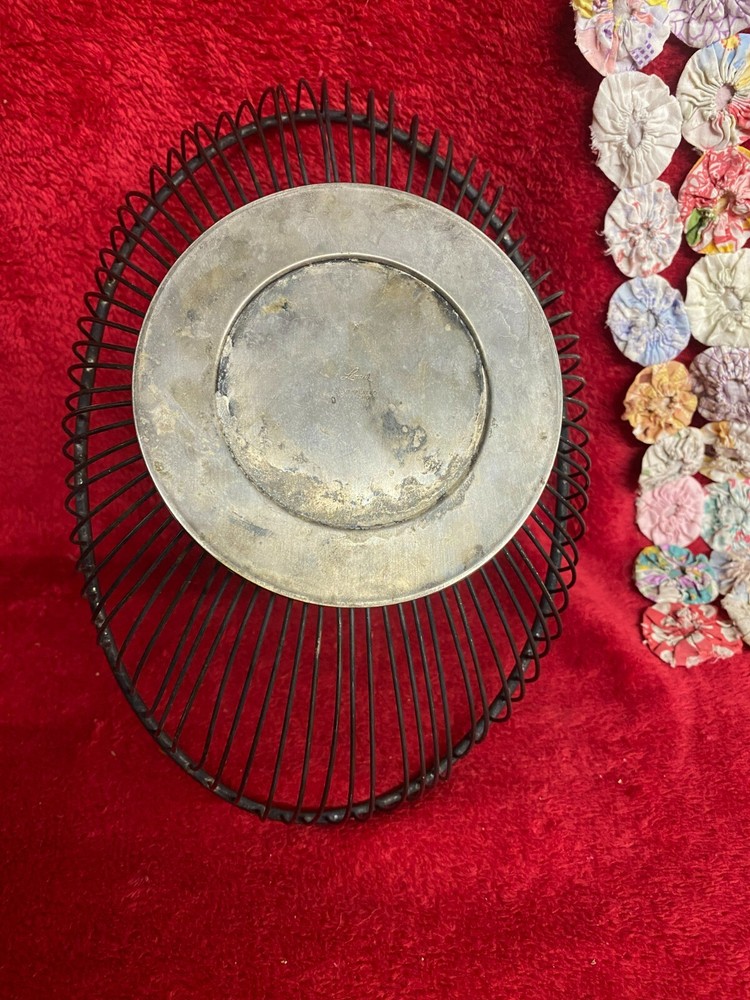Vtg Silverplate Oval Open Wire Design Basket