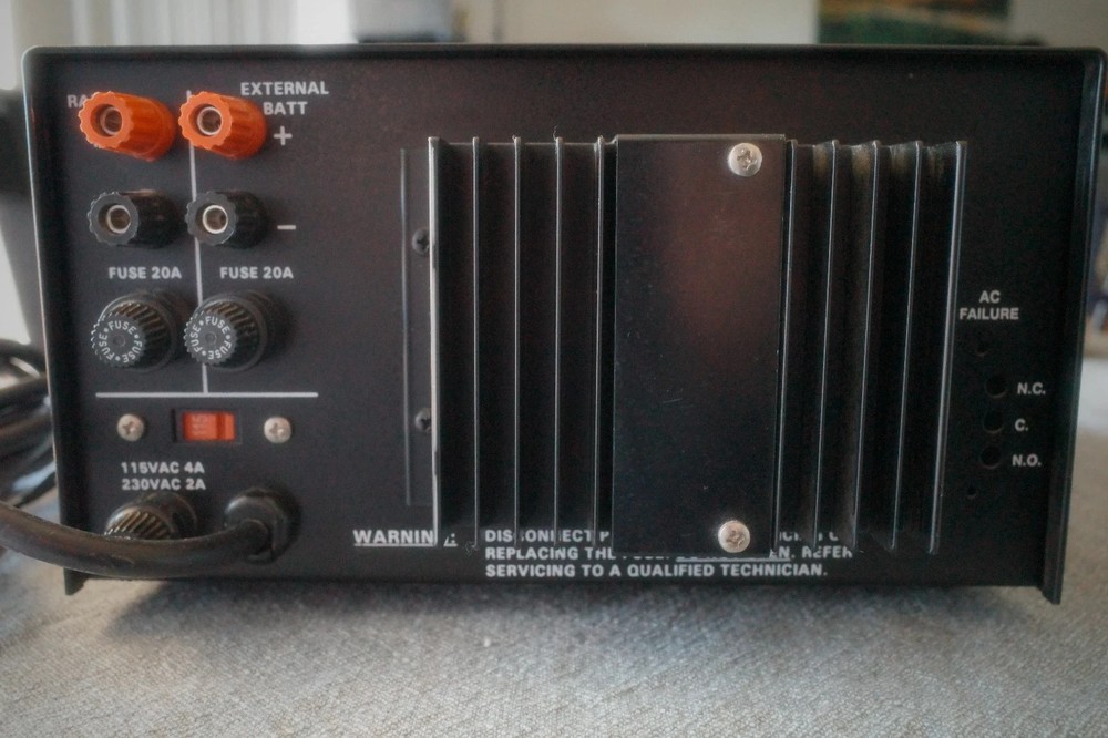 Newmar Power-Pac 14AH Power Supply (Read Description)