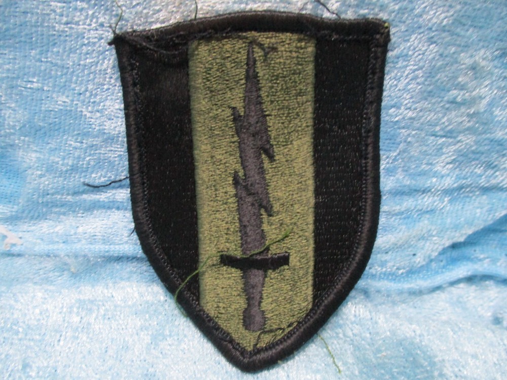 1st Signal Brigade Military Patch