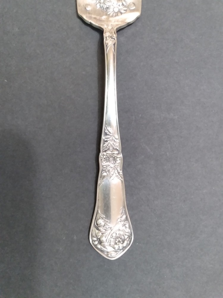 Beautiful Oneida Silverplate Cold Meat Fork Floral