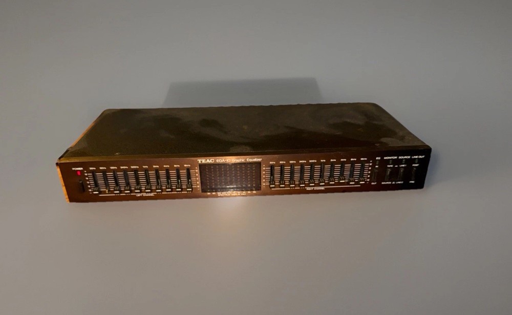 TEAC EQA-10 MK II Graphic Equalizer with Spectrum Analyzer Display