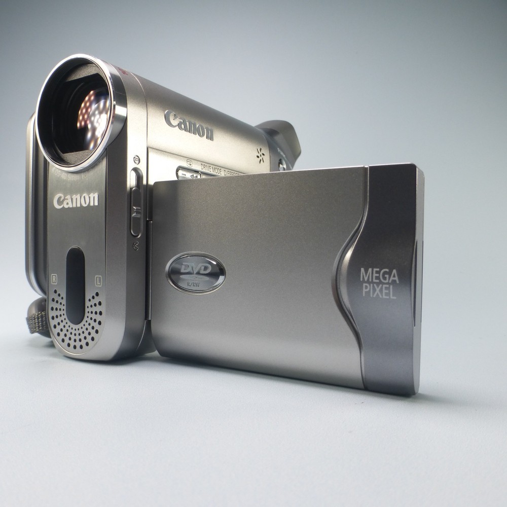 Canon DC10 Handheld DVD-RW Camcorder Silver Tested