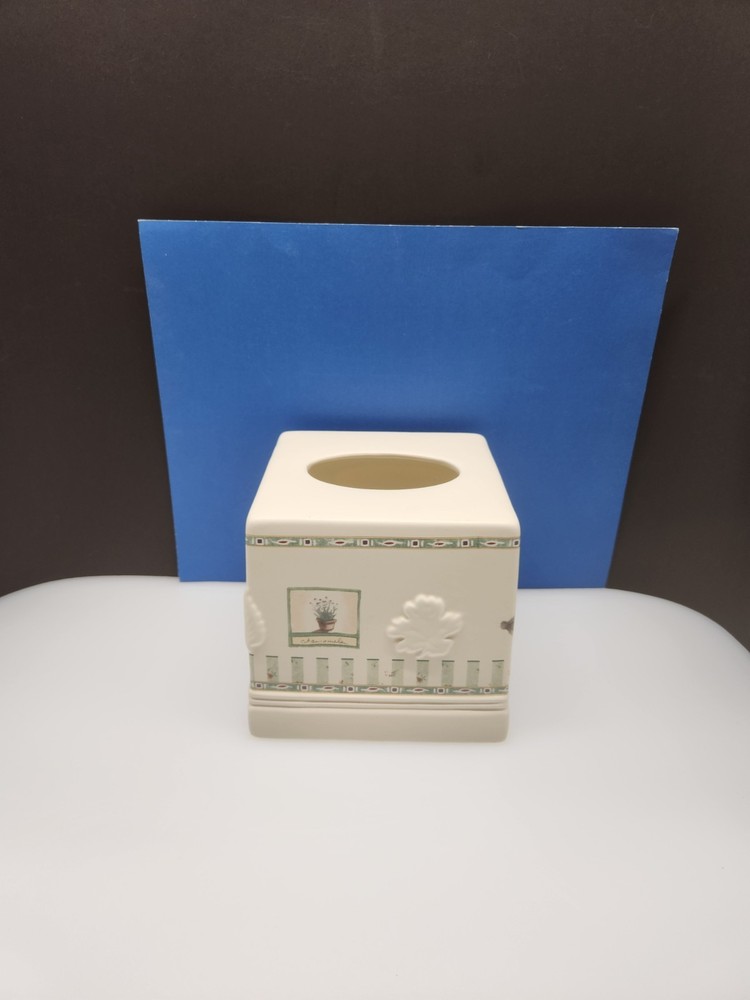 Vintage Pfaltzgraff Naturewood Tissue Box Cover Embossed Stoneware