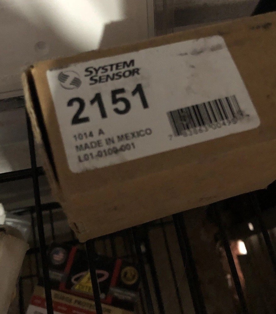 System Sensor 2151 Smoke Detector