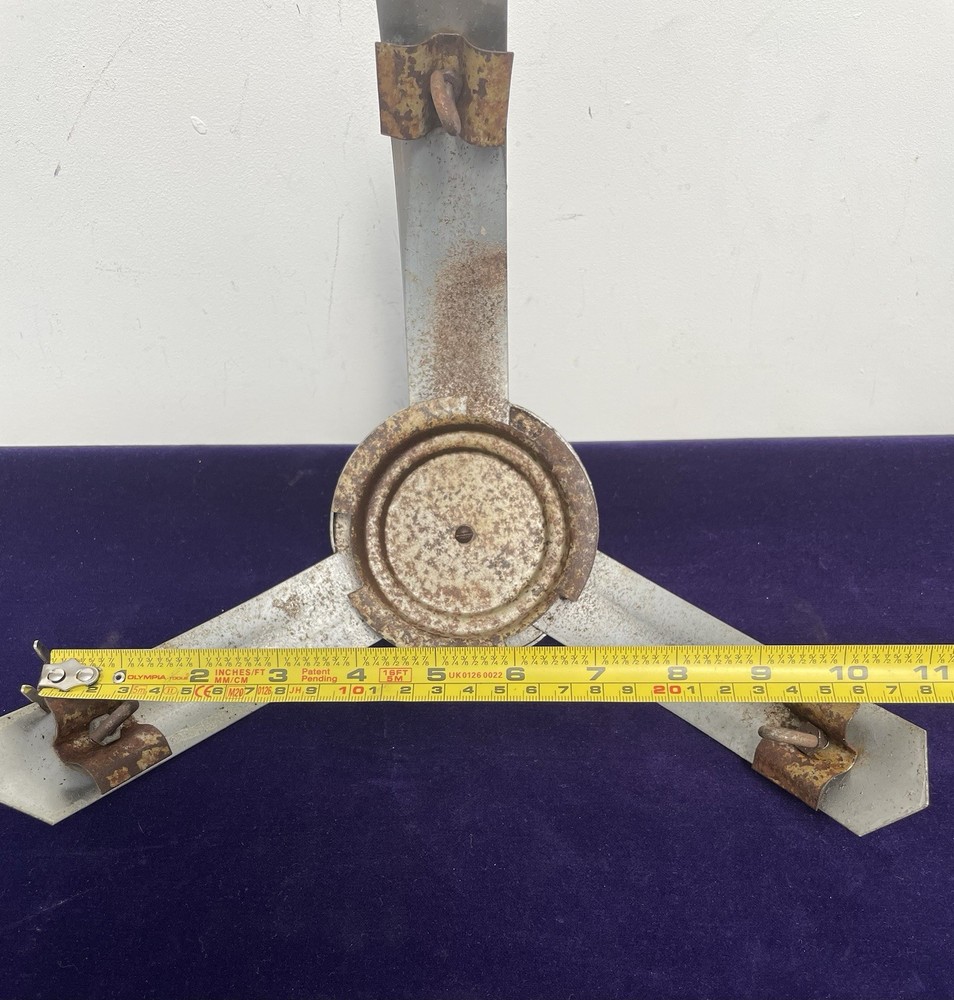 Art Deco Clam Shell Ceiling Light Metal Frame Fitting