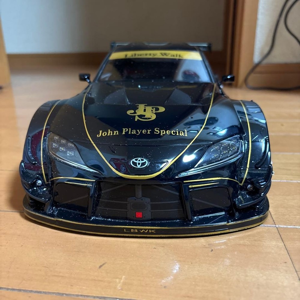 Supra Liberty Walk 1/10 with wheels