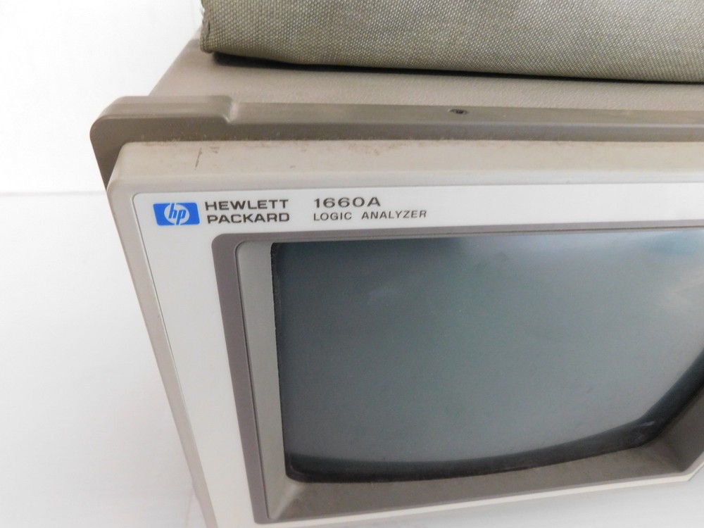 HEWLETT PACKARD HP 1660A LOGIC ANALYZER W/ CABLES (MPR141)