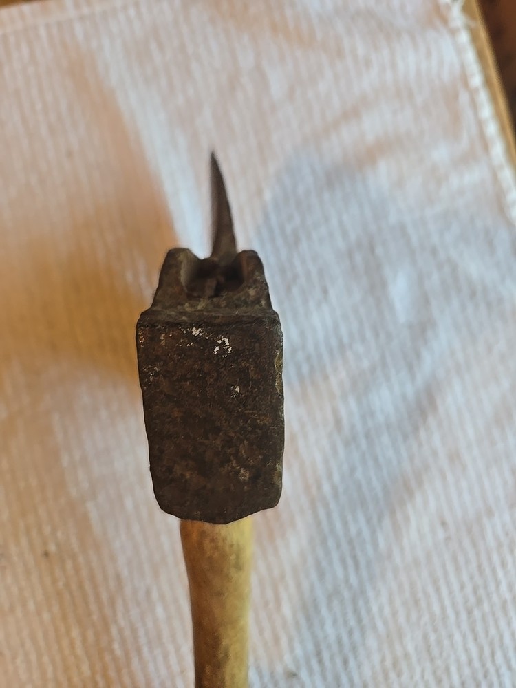 Antique Unbranded Hewing Hatchet-Axe