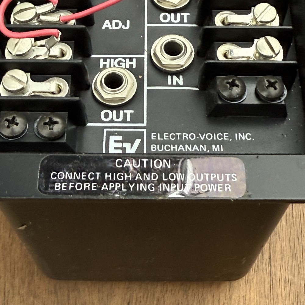 EV XEQ-804 Crossover Equalizer Preowned Working