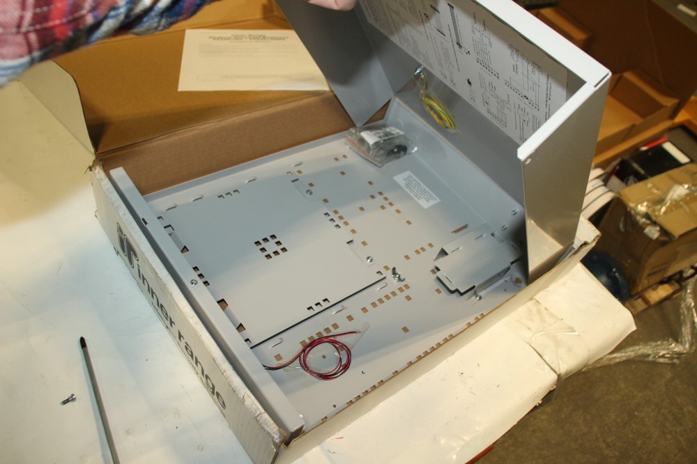 Inner Range Medium Low Profile Enclosure with Integriti 995201NA