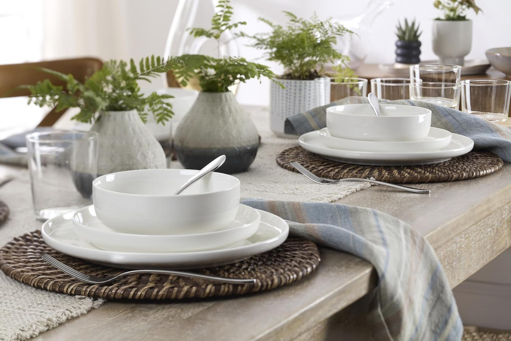 899204 24 Seven White 18-Piece Dinnerware Set, Service for 6