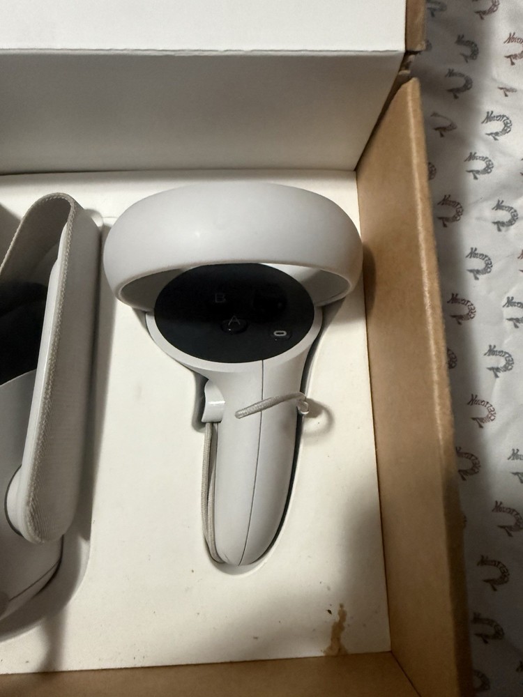 Meta Quest 2 VR Headset White