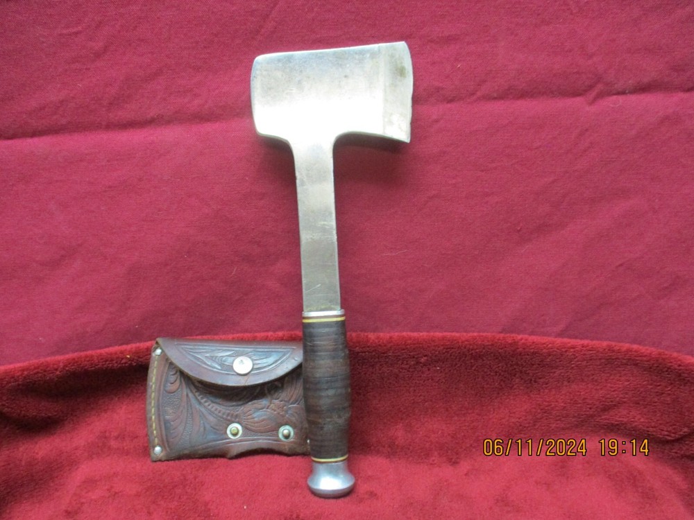 Antique KINFOLKS Hatchet w/Tooled Leather Sheath, No Model #