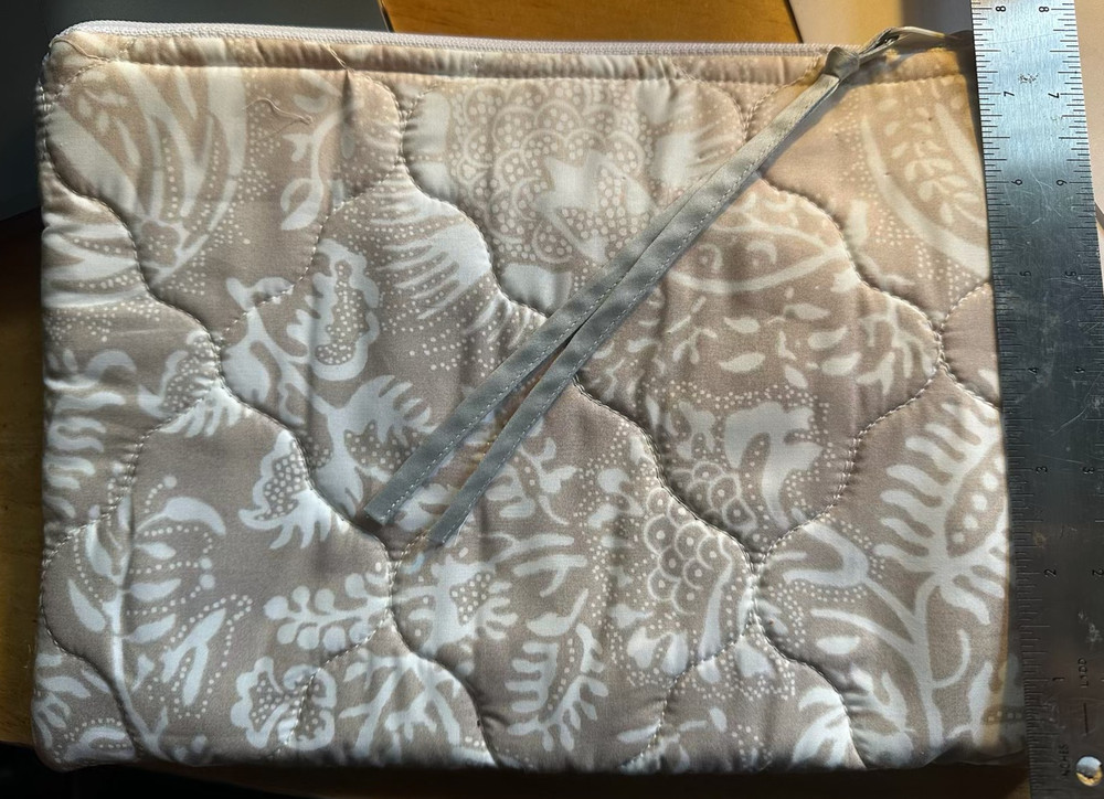 Matouk Schumacher Granada Pattern Quilted Pouch - Dune