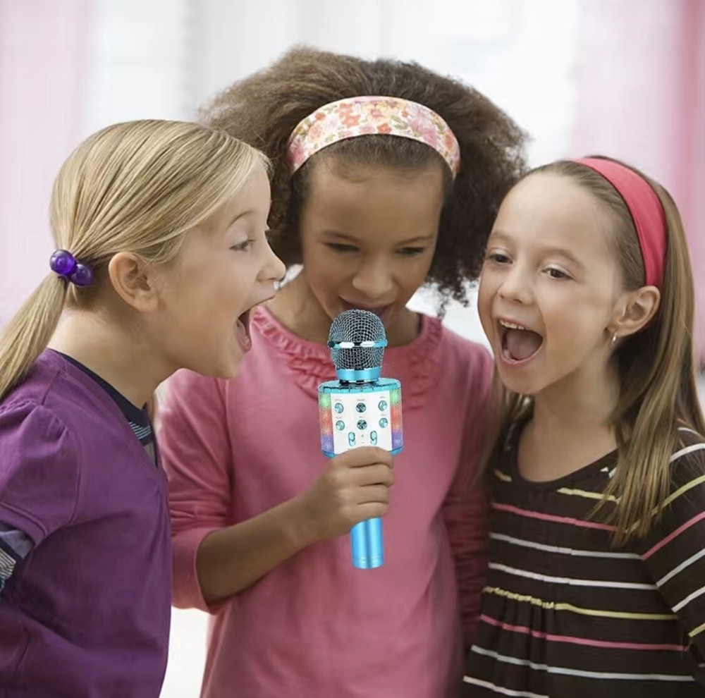 Karaoke microphone for kids