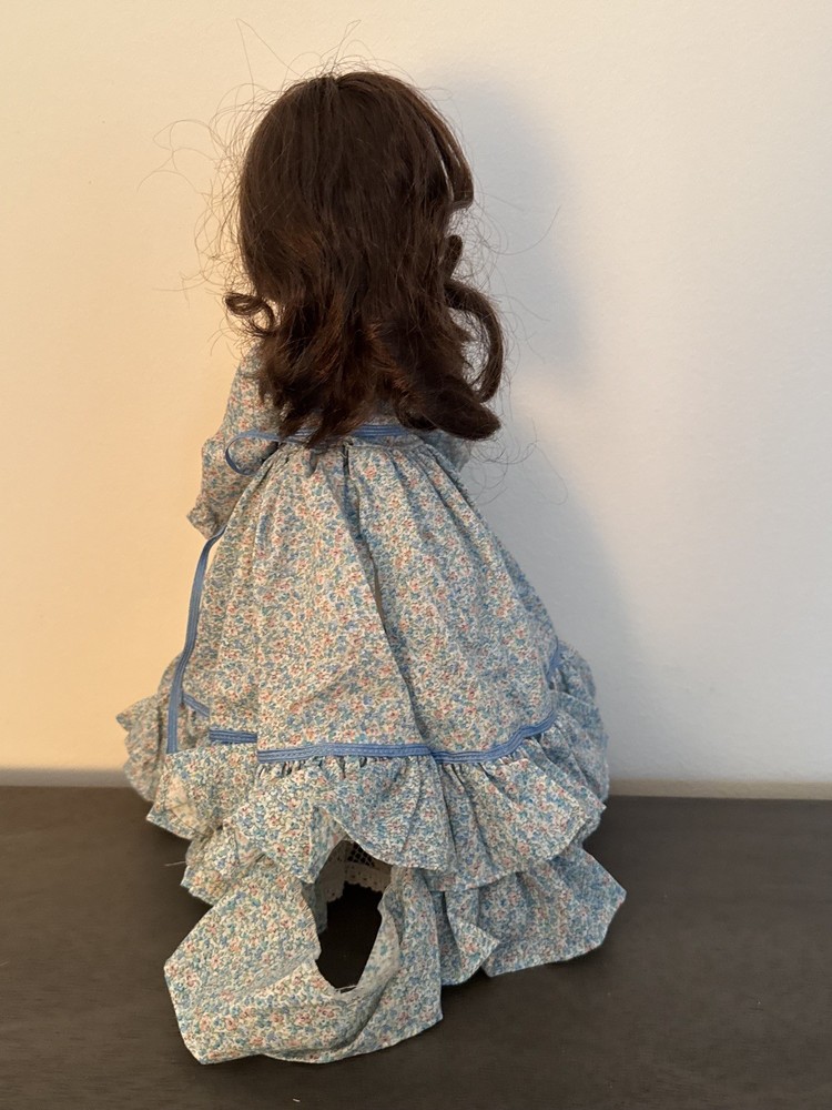 Haunted doll “Evelyn”