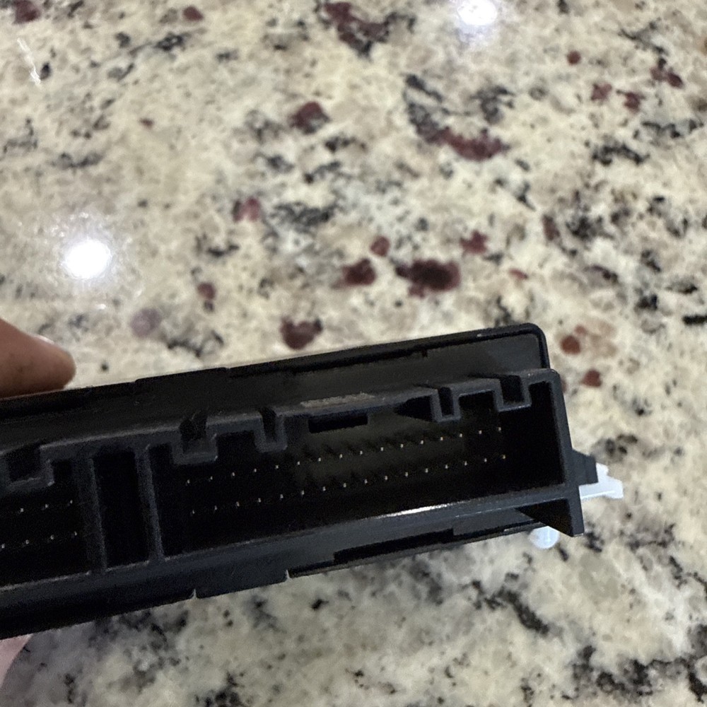 Genuine Nissan Control Module 28532-6RZ0A