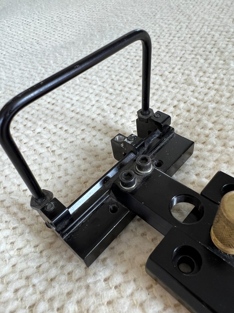 Cobra Archery Dovetail Sight with Mount
